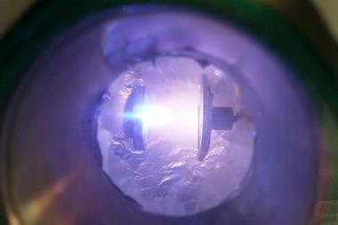 An image showing the method used to produce the ductile glass